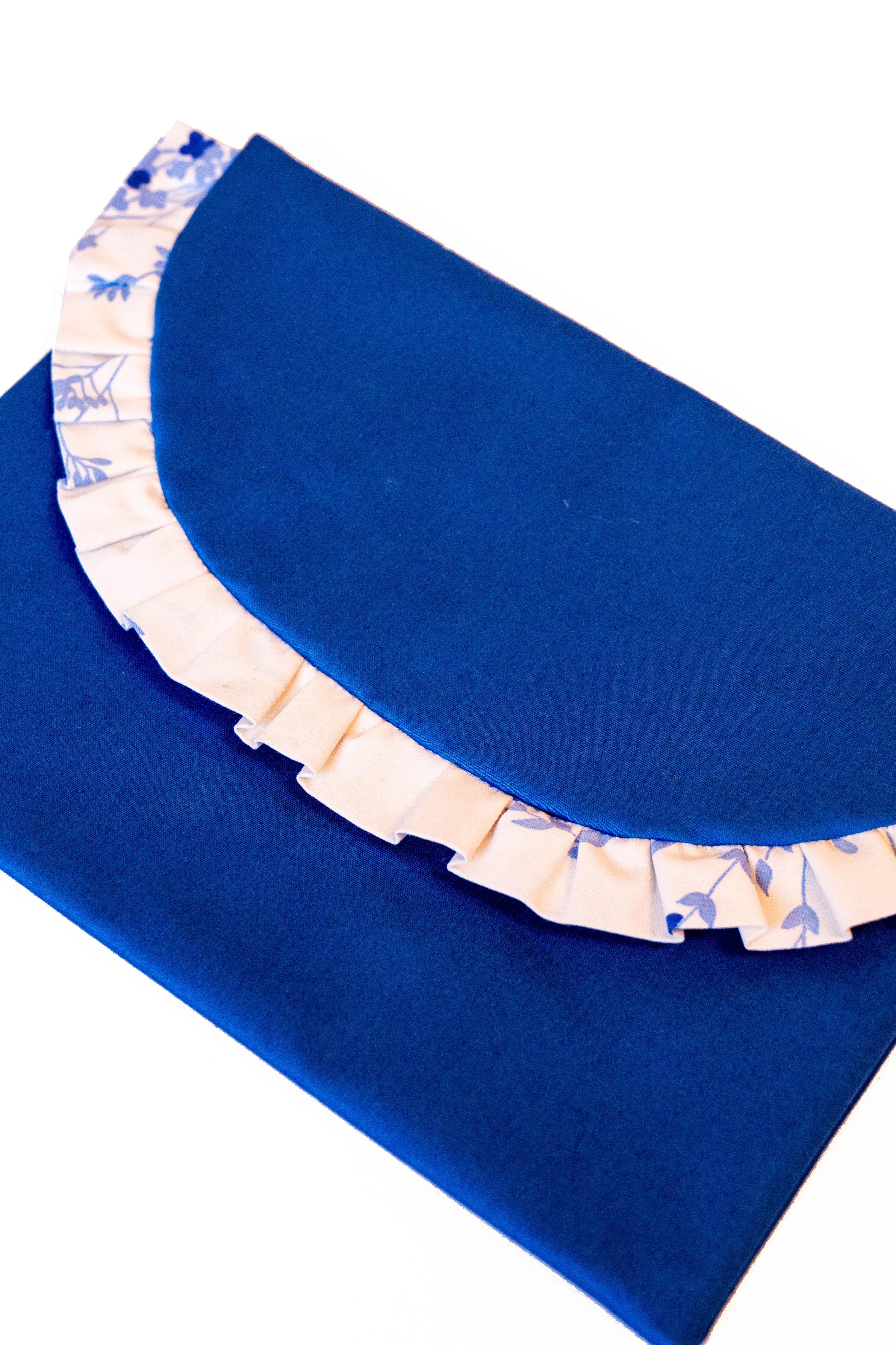 Nagiet bleu et blanc