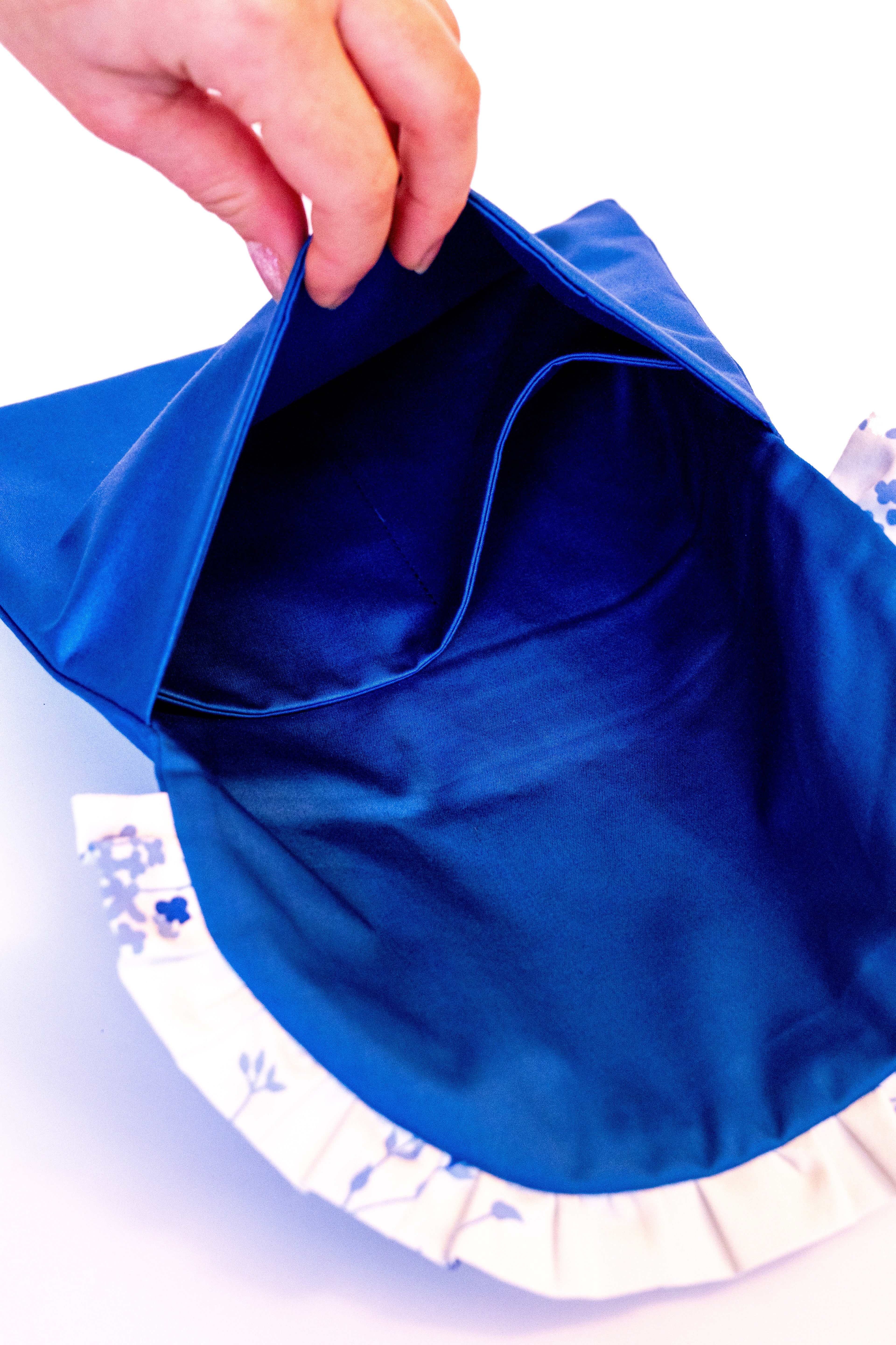 Nagiet bleu et blanc